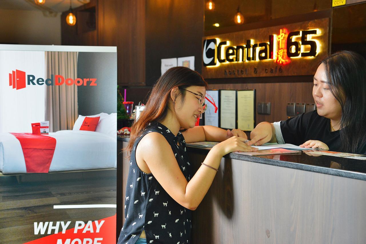 Reddoorz Hostel @ Jalan Besar Singapore Exterior photo