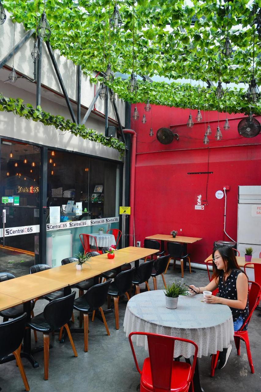 Reddoorz Hostel @ Jalan Besar Singapore Exterior photo